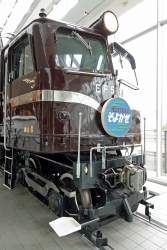 426253 B
