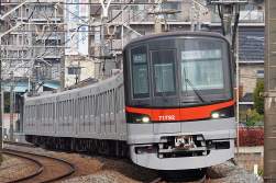 227350 B
