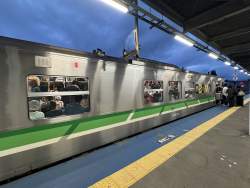 421616 B